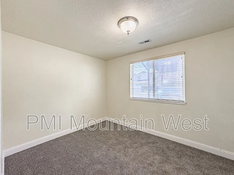2779 W 5525 S #E-25 — Photo 21