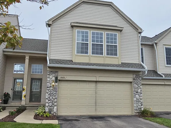 26691 Kirkway Dr, Trenton, MI 48183