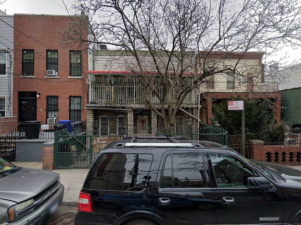 2nd image of 2413 Cambreleng Ave