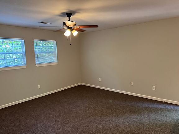 3rd image of 114 Clementine Dr #A