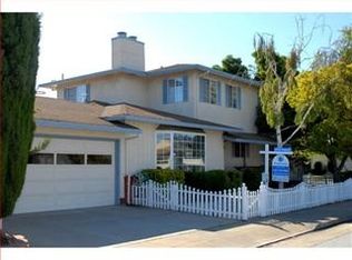2215 Bermuda Dr, San Mateo, CA 94403