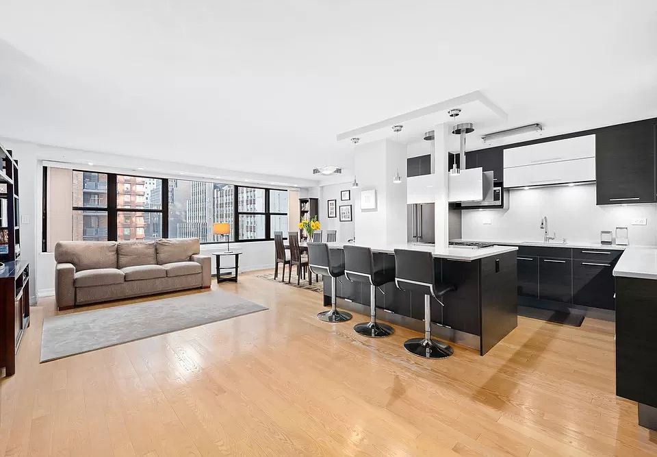 1st image of 305 E 40th St #11D