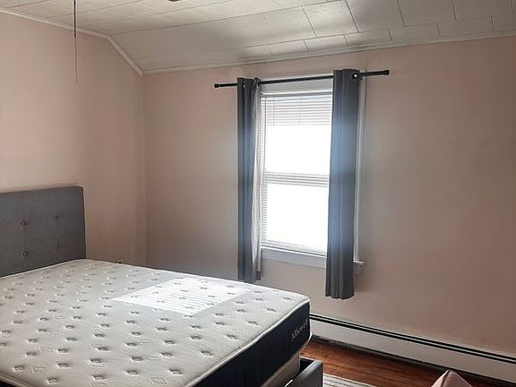 3rd image of 92-01 220th St APT 2