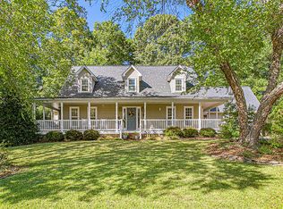 2625 Churchill Dr, Burlington, NC 27215