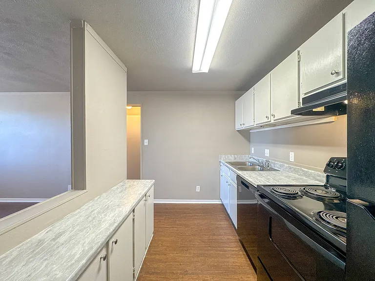 Autumn Chase Apartments — Photo 21