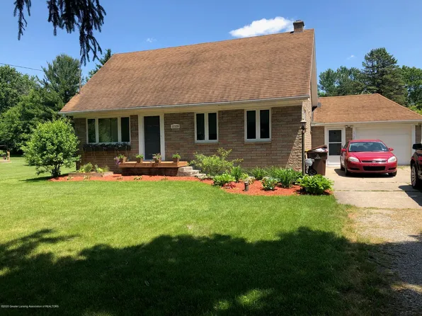 12128 Madonna Dr, Lansing, MI 48917