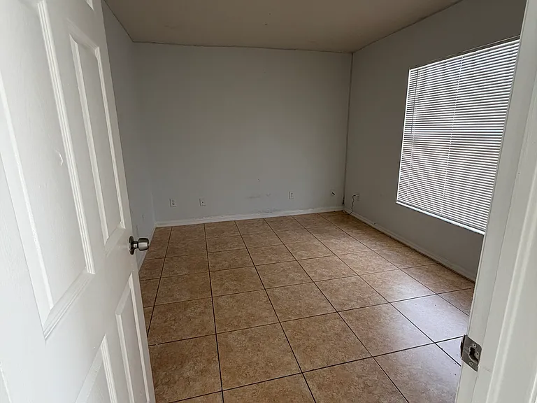 4895 Jordan Ave S #1 — Photo 8