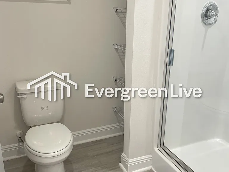 9843 Fowler Ave — Photo 20