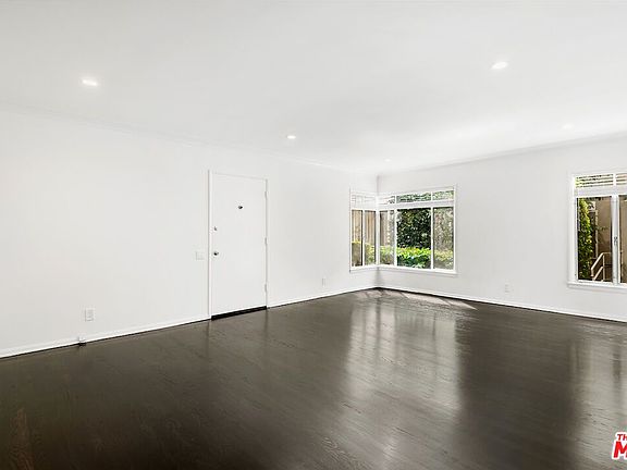 4th image of 1203 Beverly Green Dr Unit 1