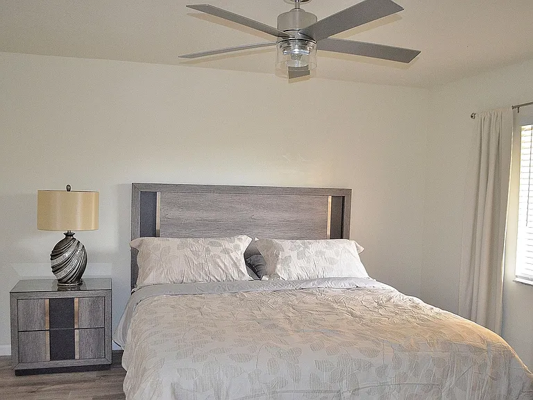 275 Palm Ave — Photo 35