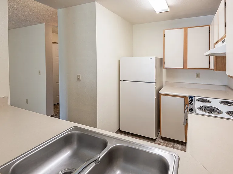 Black Lake Apartments — Photo 32