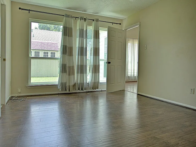 7219 Caddo Lake Ln — Photo 7