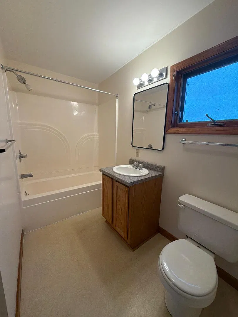 85 Portland St - Apartment 2 — Photo 2