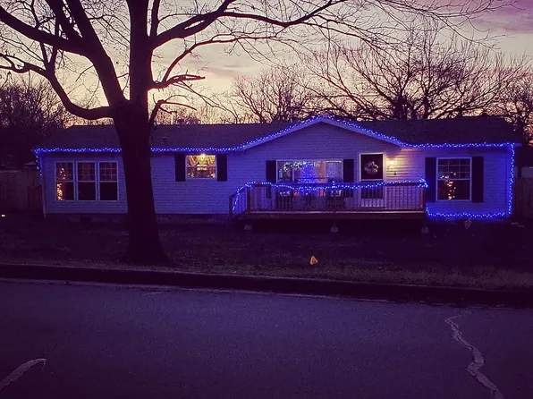 712 N Tennessee Ave, Carterville, MO 64835