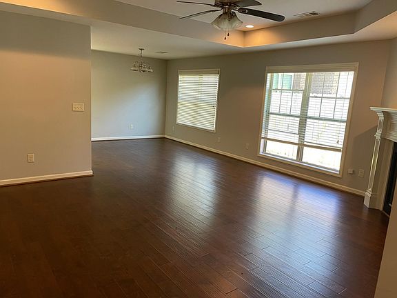 3rd image of 5101 Smithfield Cir