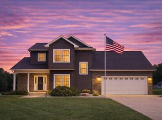 155 Hickory Hls, Marshall, MI 49068