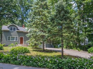 62 Indian Spring Trl, Denville, NJ 07834