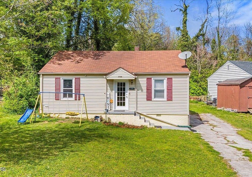 1st image of 2504 Greenfield Ln