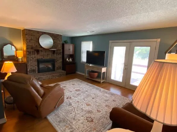 1121 N Desloge Dr APT T3, Desloge, MO 63601