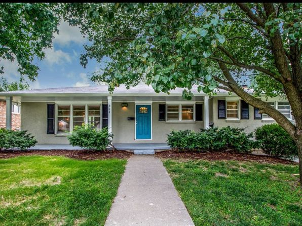 814 Cambridge Dr