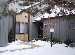 114 E Parkfield Ct, Racine, WI 53402