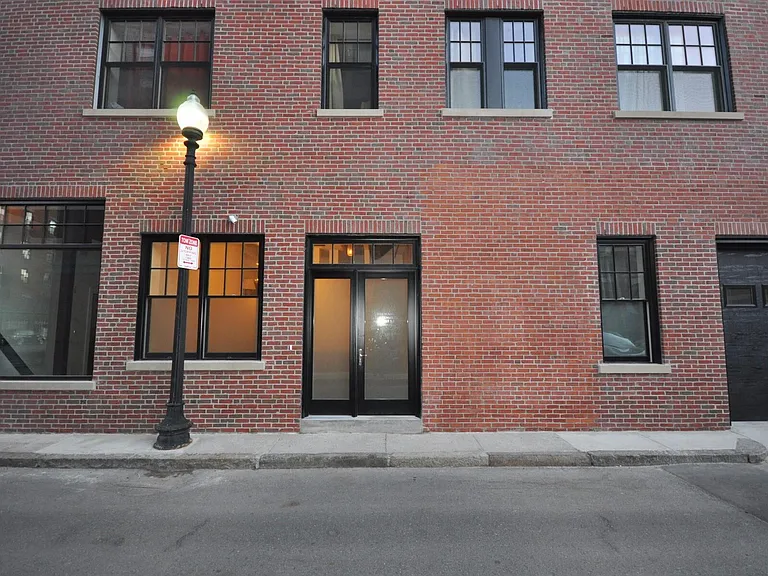 659 Massachusetts Ave #5 — Photo 11