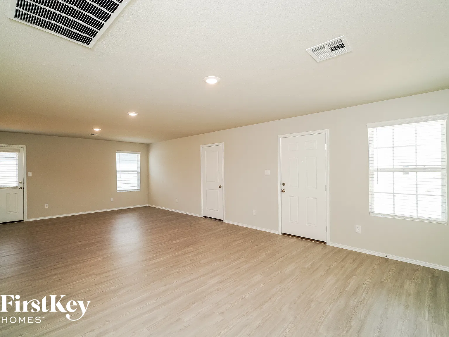 3 bed, 2.0 bath, 1440 sqft, $1,685 — Photo 3