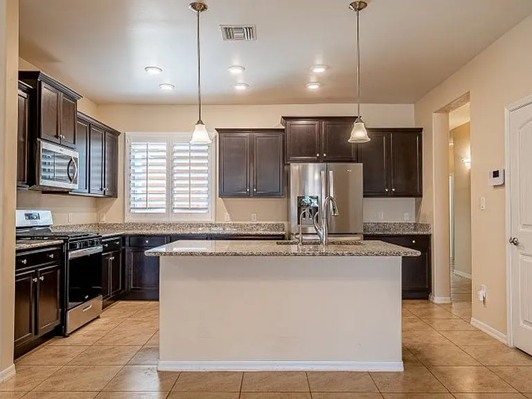 12237 S Laurel Ln — Photo 8