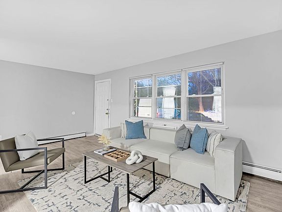 4th image of 620 Town Bank Rd #4aae3a111