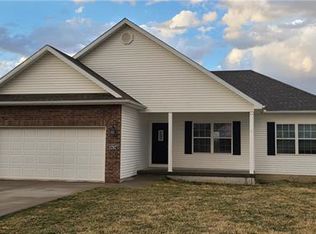 11707 Ridgeway Dr, Saint Joseph, MO 64505