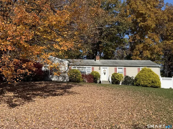 7 Squire Lane, Shelton, CT 06484