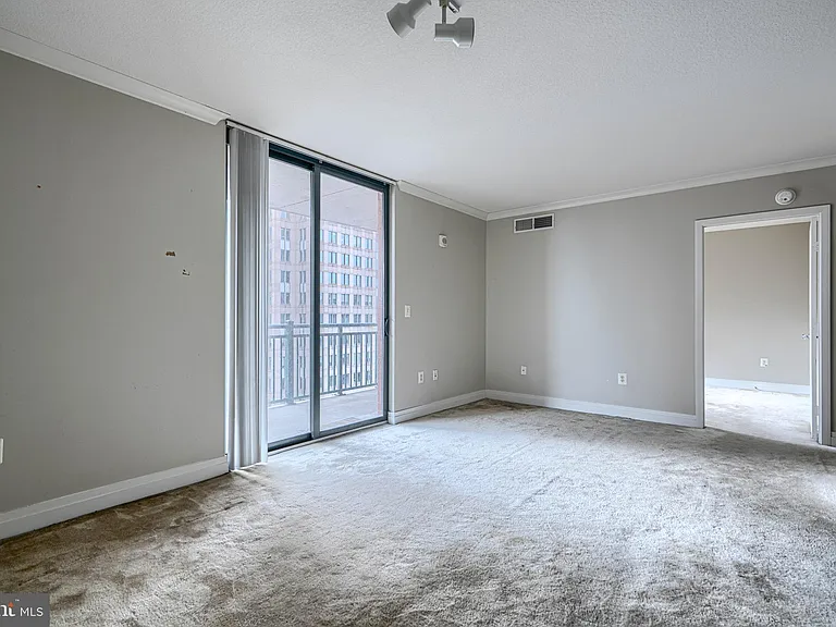 414 Water St #1404 — Photo 5