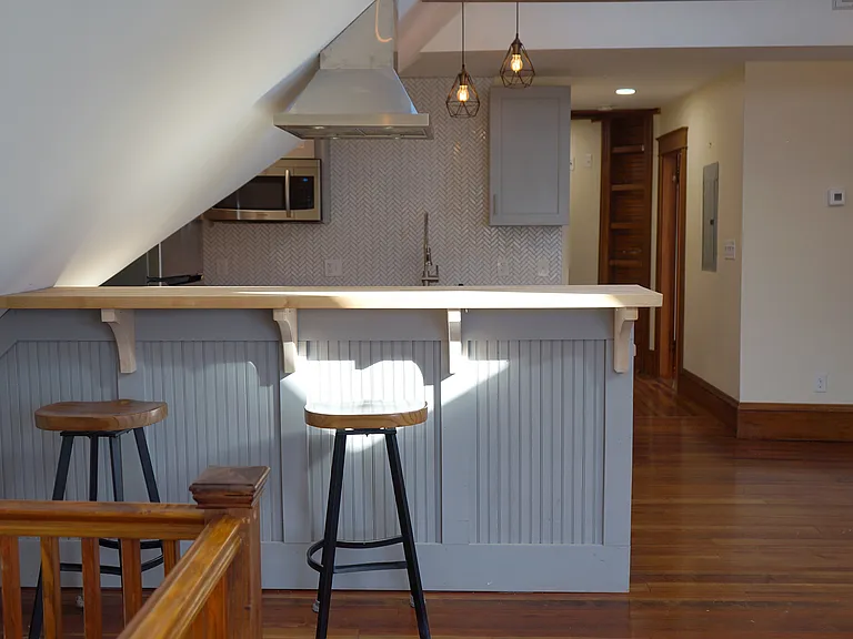 131 Taber Ave #3 — Photo 7