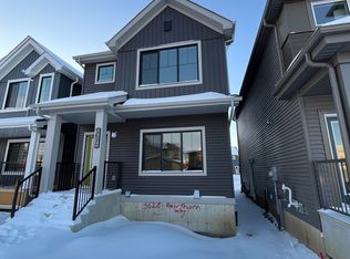 5628 Hawthorn Way SW, Edmonton, AB