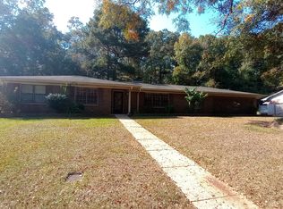 5506 Golden Pond Ave, Northport, AL 35473
