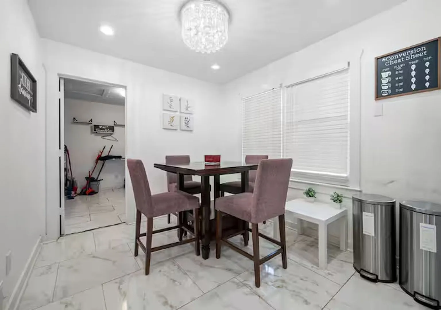 Room in 5 Bedroom Home at Greg Dr SW — Photo 3