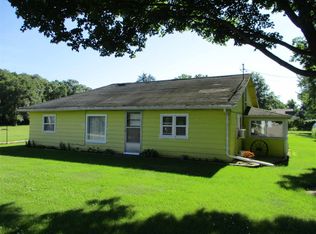 6008 Waverly Rd, Cedar Falls, IA 50613