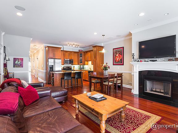 Kitchen/Living Room
