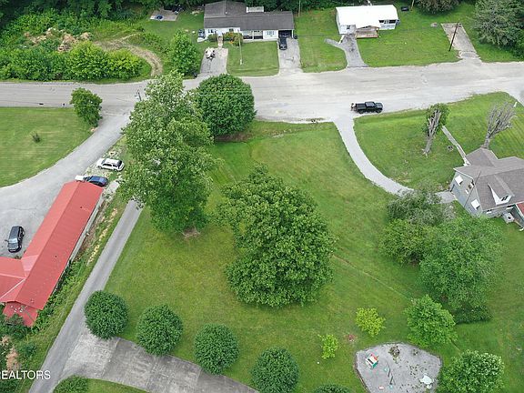 3rd image of Galloway Dr