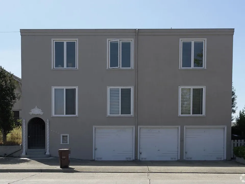 4536 Park Blvd Exterior_05192022