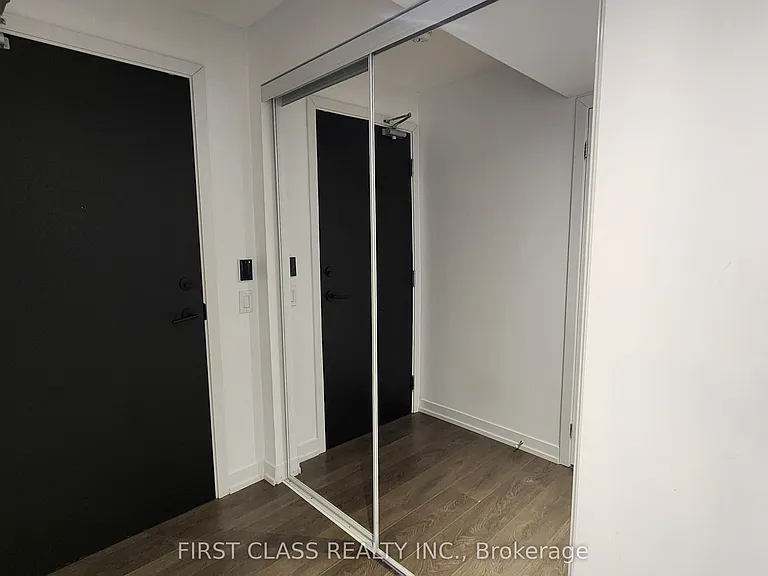 125 Redpath Ave #1413 — Photo 5