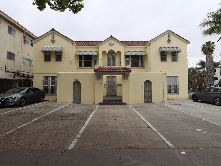 502 N Kenmore Ave #D — Photo 11