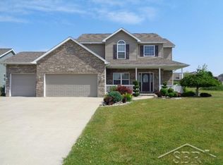 6858 Burning Bush Dr S, Saginaw, MI 48603