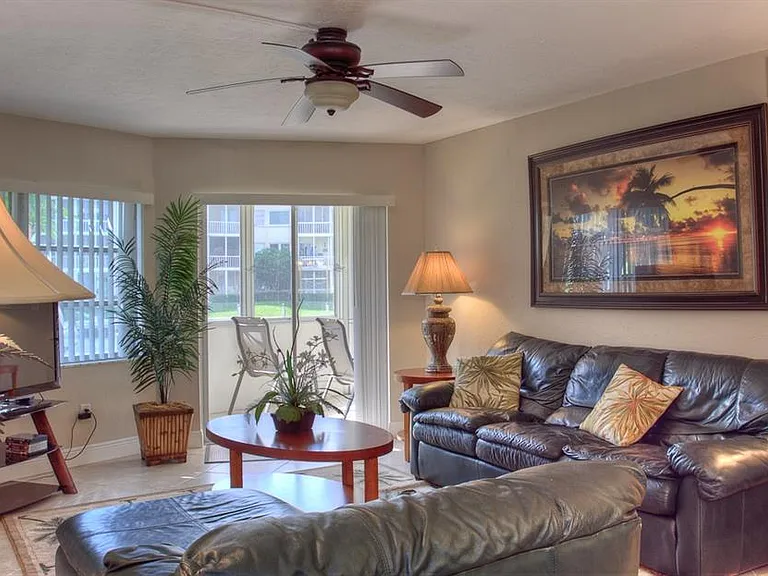 1250 N Portofino Dr #107MAR — Photo 11