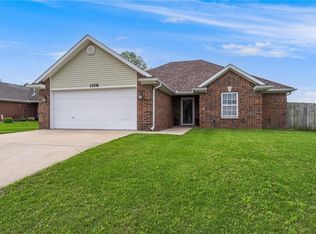 1308 E Freedom, Siloam Springs, AR 72761