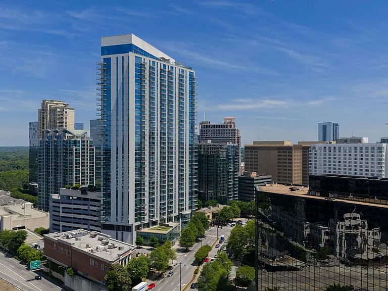 Elora at Buckhead — Photo 42