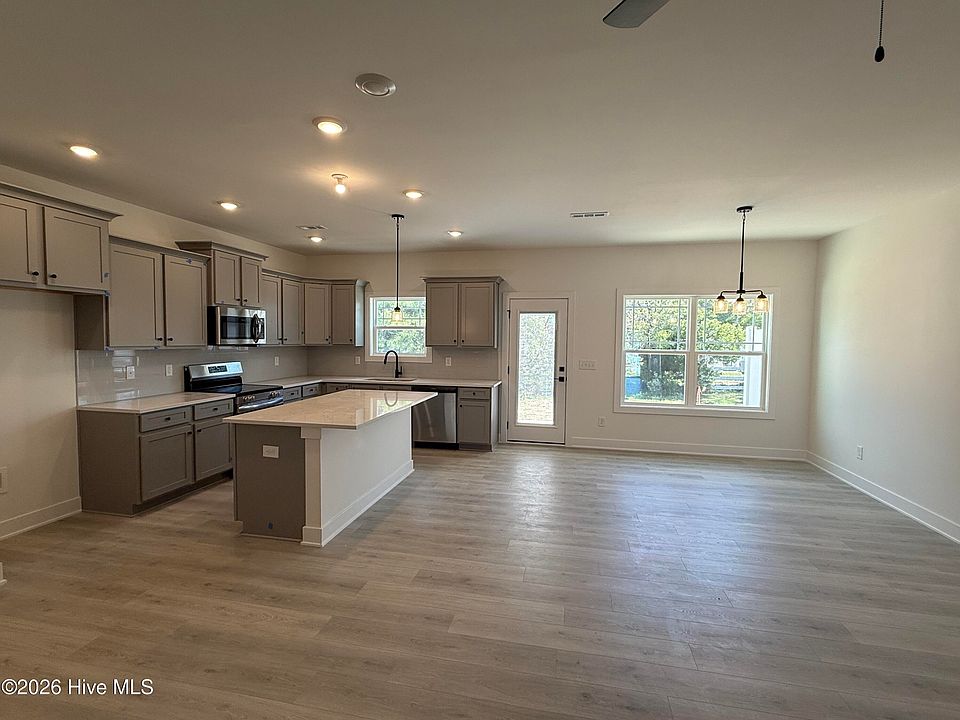 1st image of 17 Joyner Park Drive