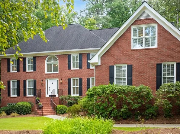 4510 River Mansions Trce, Berkeley Lake, GA 30096