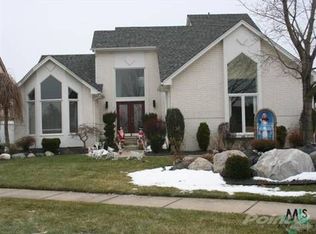 16012 Violet Dr, Macomb, MI 48042