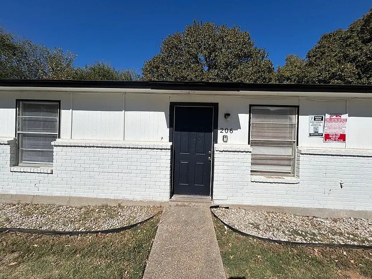 Sunny Terrace Seagoville — Photo 18